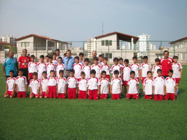 Futbolcu fabrikası olacak! Futbolcu fabrikası olacak!